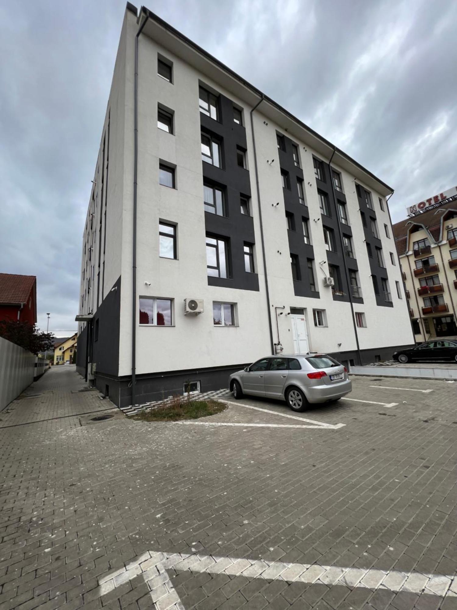 Eightapartament Bistriţa Exterior foto